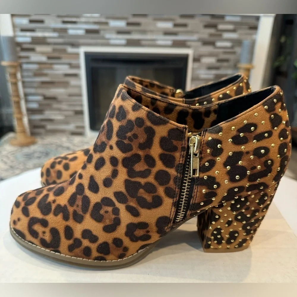 Joan Boyce excellent used